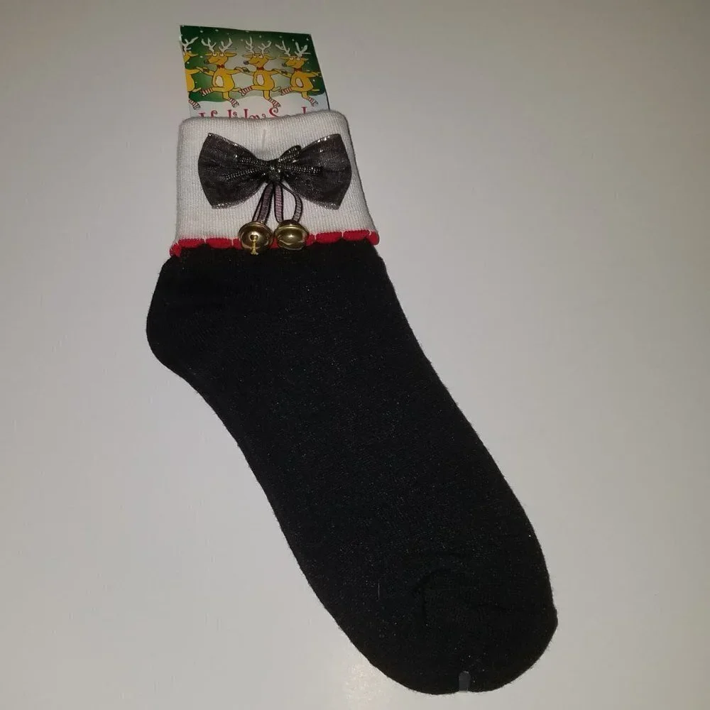 NEW 3 Pair Christmas Socks Lot Black Bows Bells Blue Snowmen Red Present 5-9-11